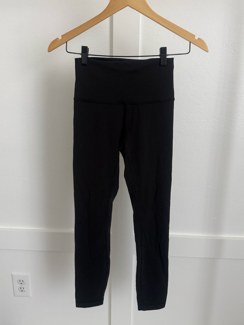 Lululemon Black Wunder Train Leggings 25”